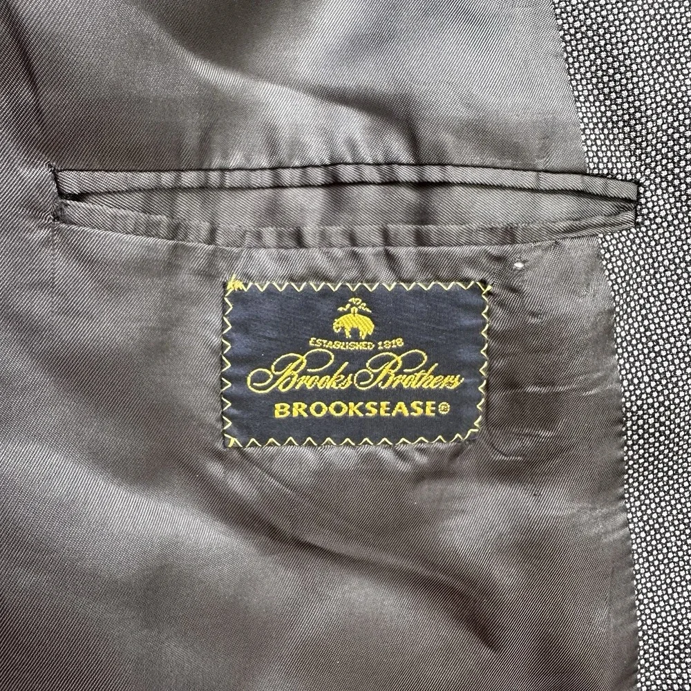 Brooks Brothers Gray Sports Coat Blazer Jacket Mens 44R Brooksease Wool